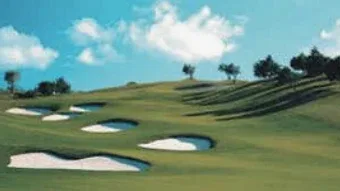 Vue sur le terrain de golf de Forges les eaux