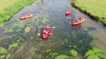 Photo d'amis en canoé kayak se baladant sur la Varenne